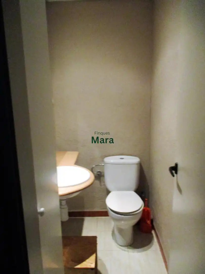 Baño de Oficina en venta en Sant Boi de Llobregat con Aire acondicionado