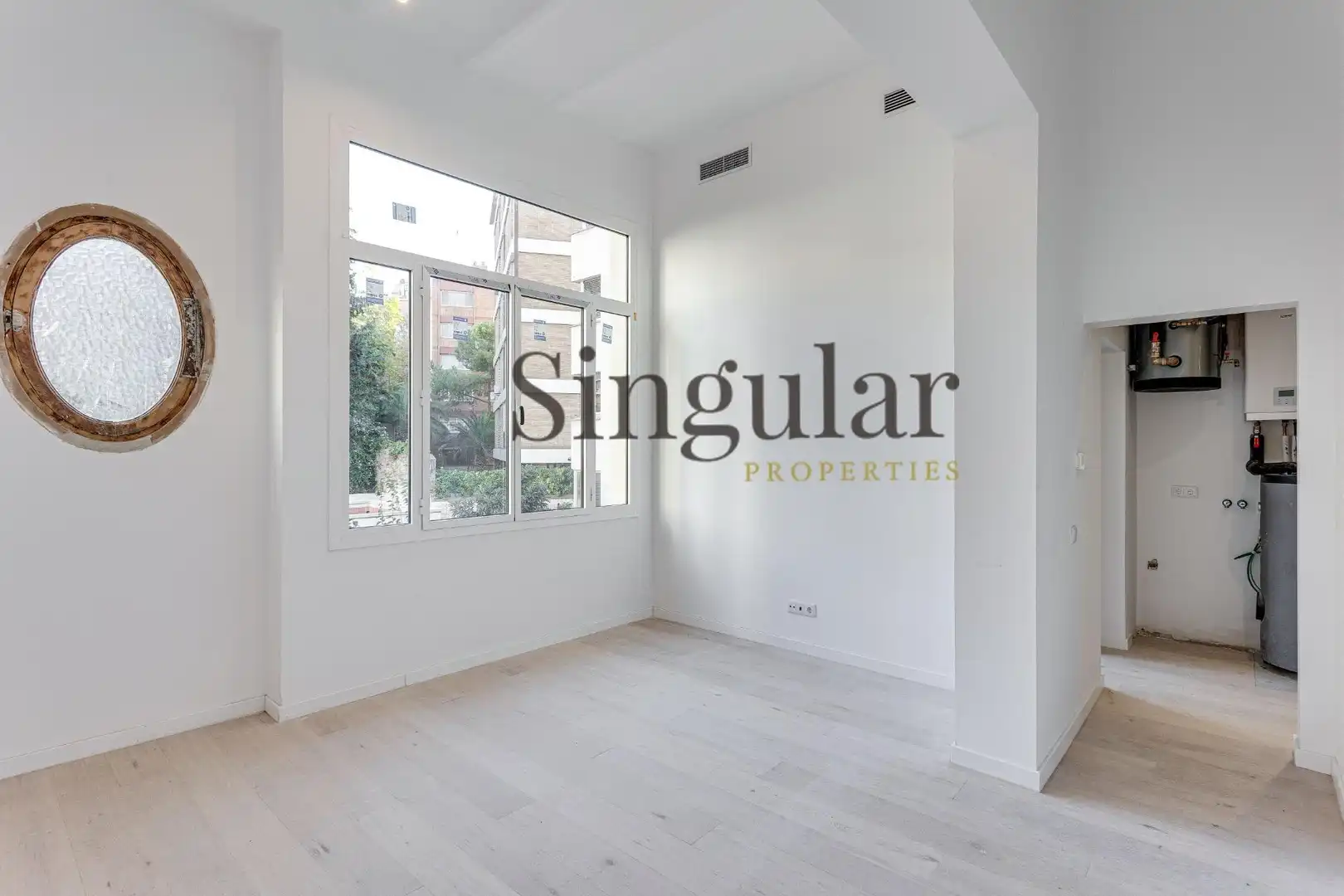 Habitación de Ático en venta en Barcelona con Aire acondicionado, Calefacción y Terraza