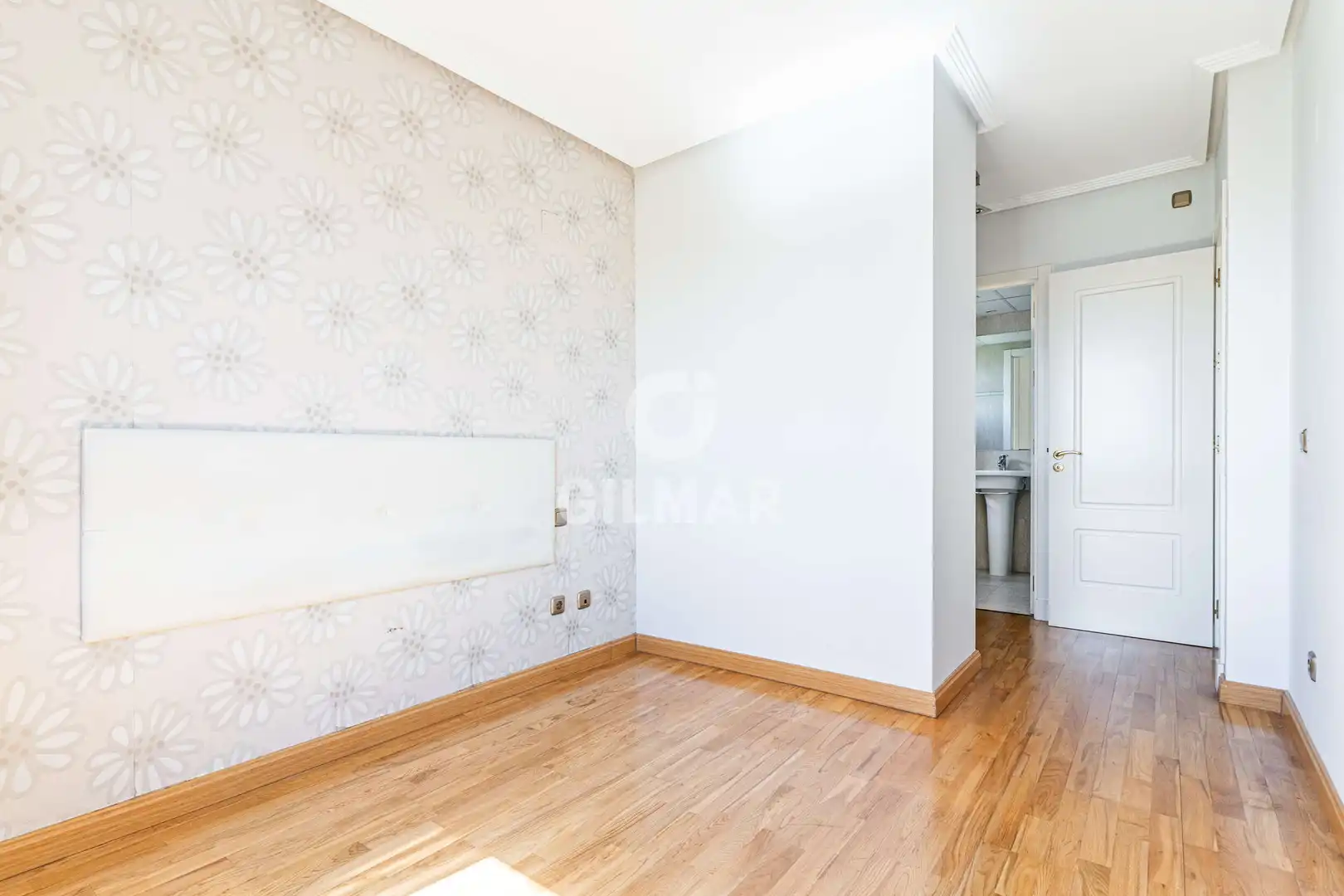 Habitación de Piso en venta en Madrid con Calefacción, Jardín privado y Trastero