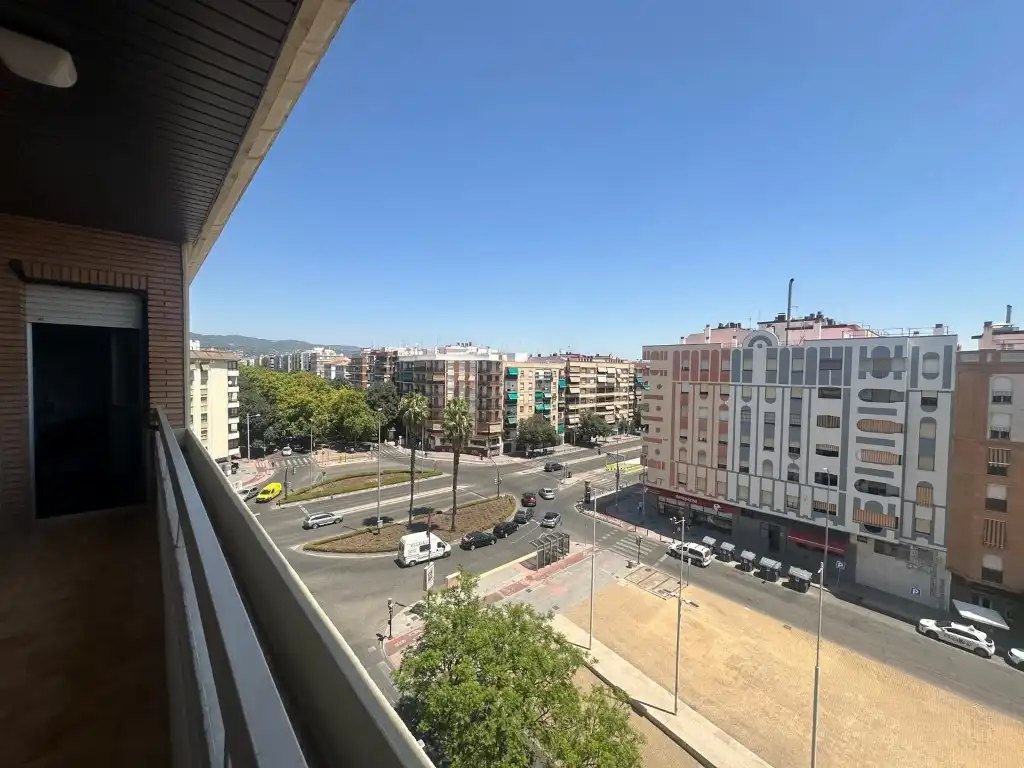 Exterior view of Flat for share in Córdoba