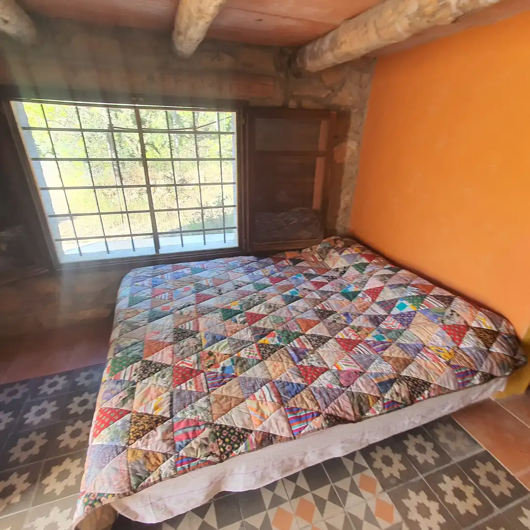 Dormitori de Finca rústica en venda en Caseres amb Moblat