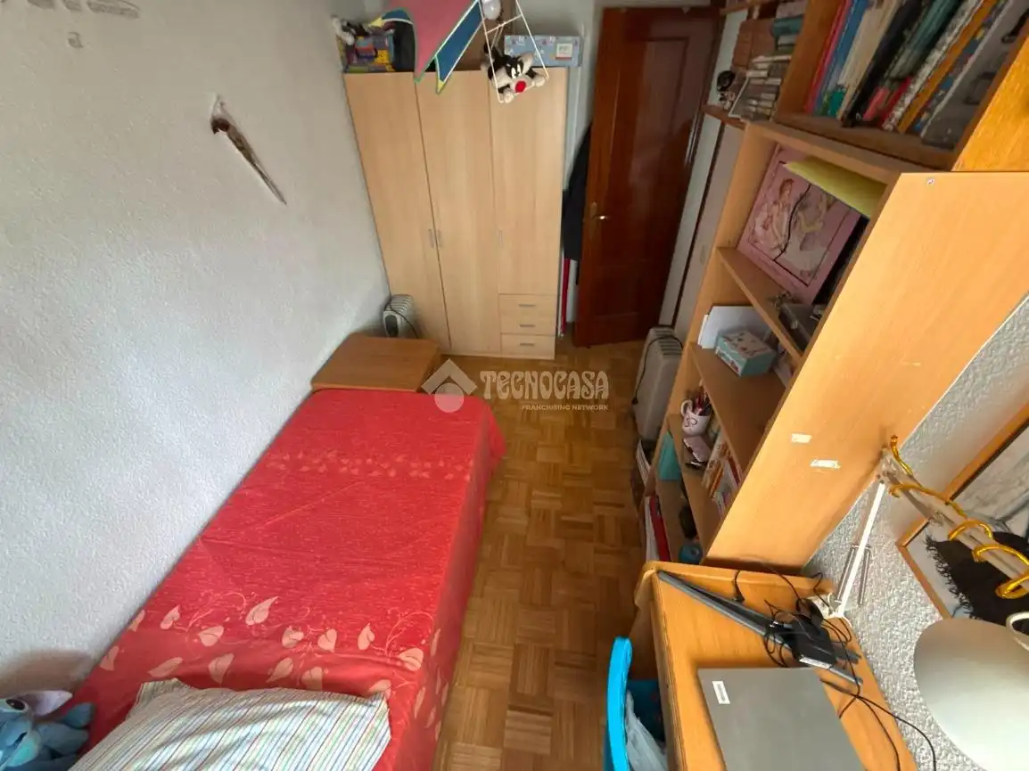 Schlafzimmer von Wohnung zum Verkauf in Fuenlabrada mit Klimaanlage, Parkett und Terrasse
