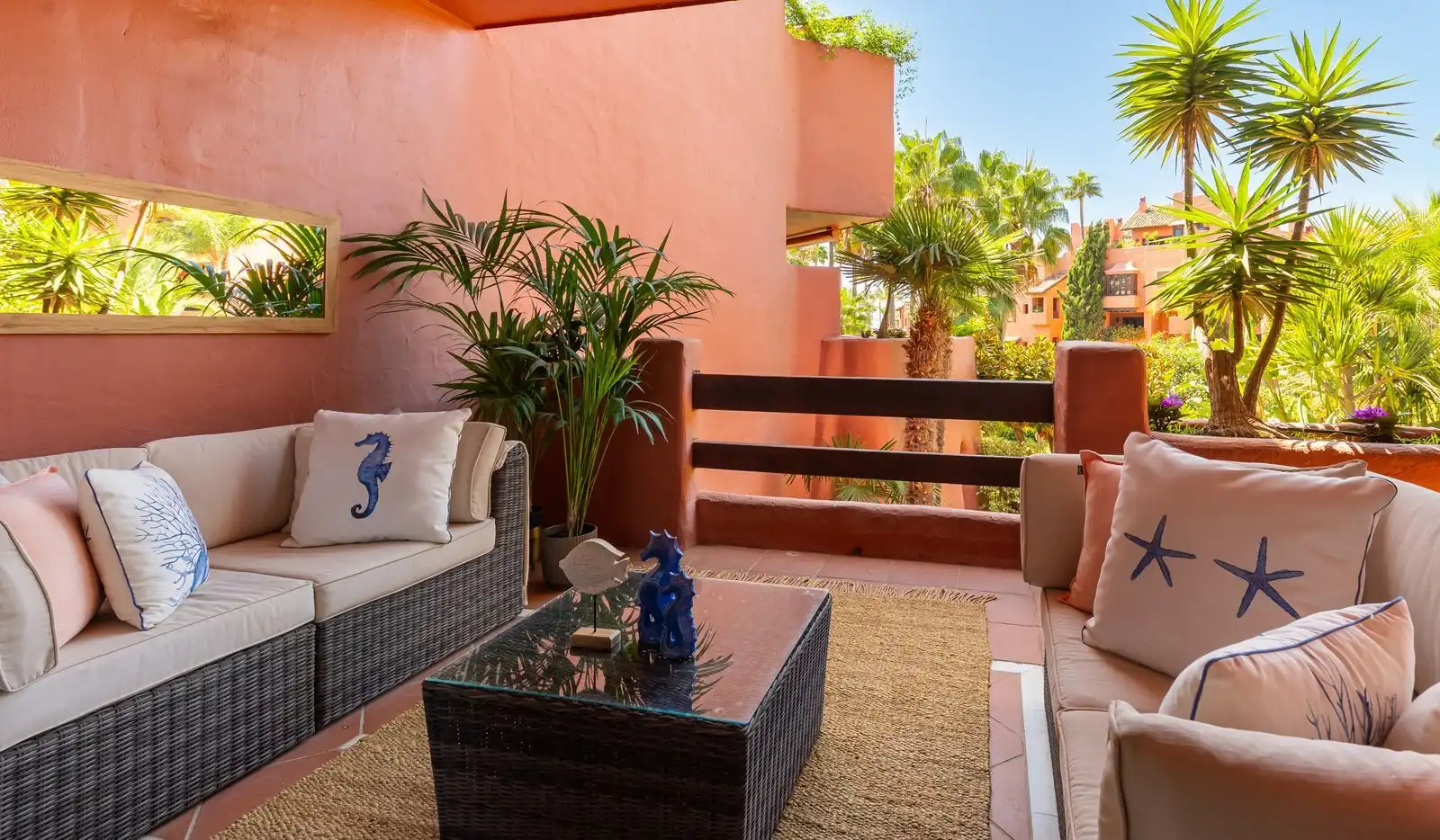 Apartamento con piscina en venta en Estepona Pueblo, imagen 14