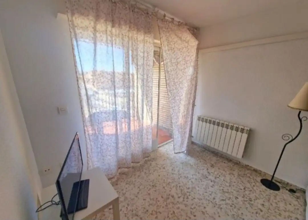 Bedroom of Flat for rent in Zaidín