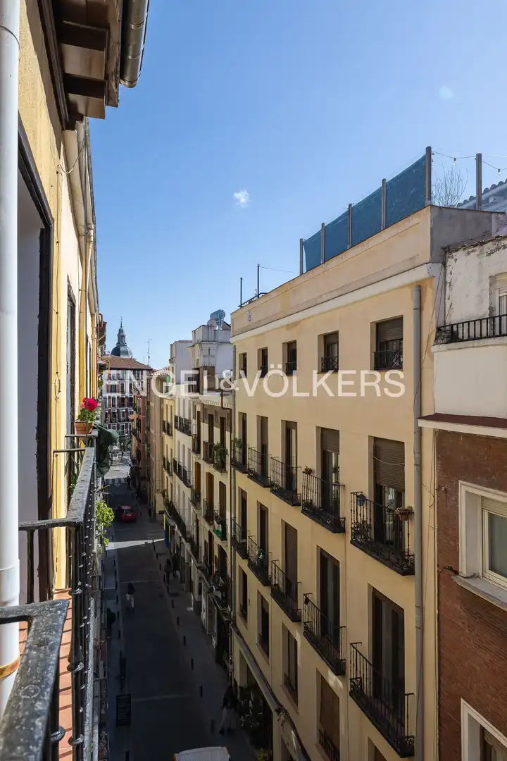 Vista exterior de Pis en venda en Madrid amb Aire condicionat, Calefacció i Moblat