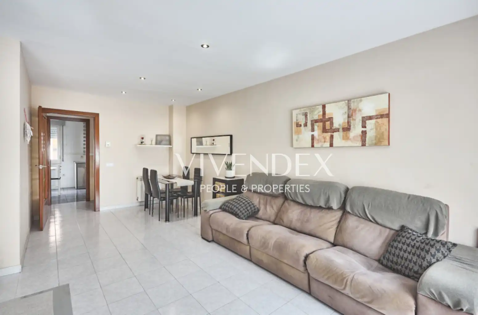 Vista exterior de Casa adosada en venta en Viladecans con Calefacción, Jardín privado y Terraza