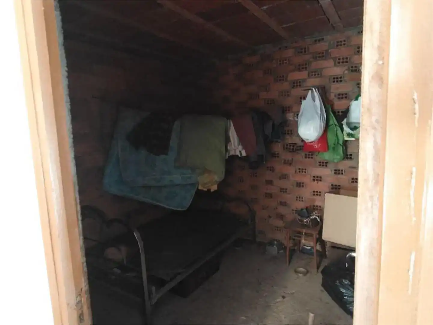 Casa adosada en venta en Barjas con Jardín privado, Trastero y Amueblado