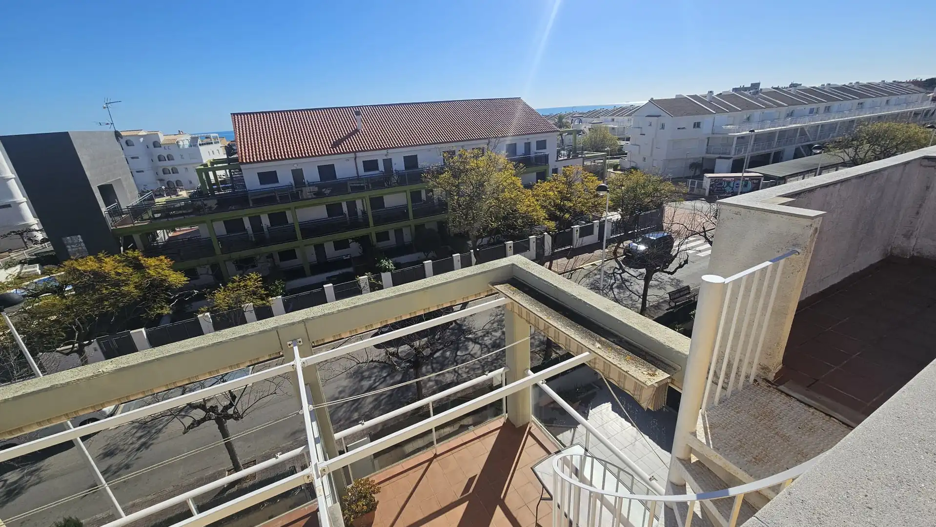 Vista exterior de Ático en venta en Alcalà de Xivert con Aire acondicionado, Calefacción y Jardín privado