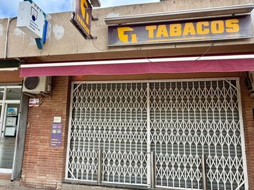 Local comercial en alquiler en Carrer de Rubió i Balaguer 83