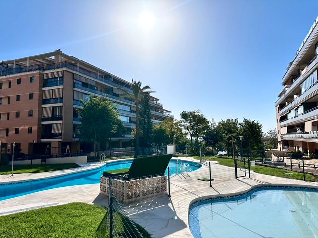 Swimming pool of Flat for sale in Torremolinos  with Air Conditioner, Terrace and Storage room