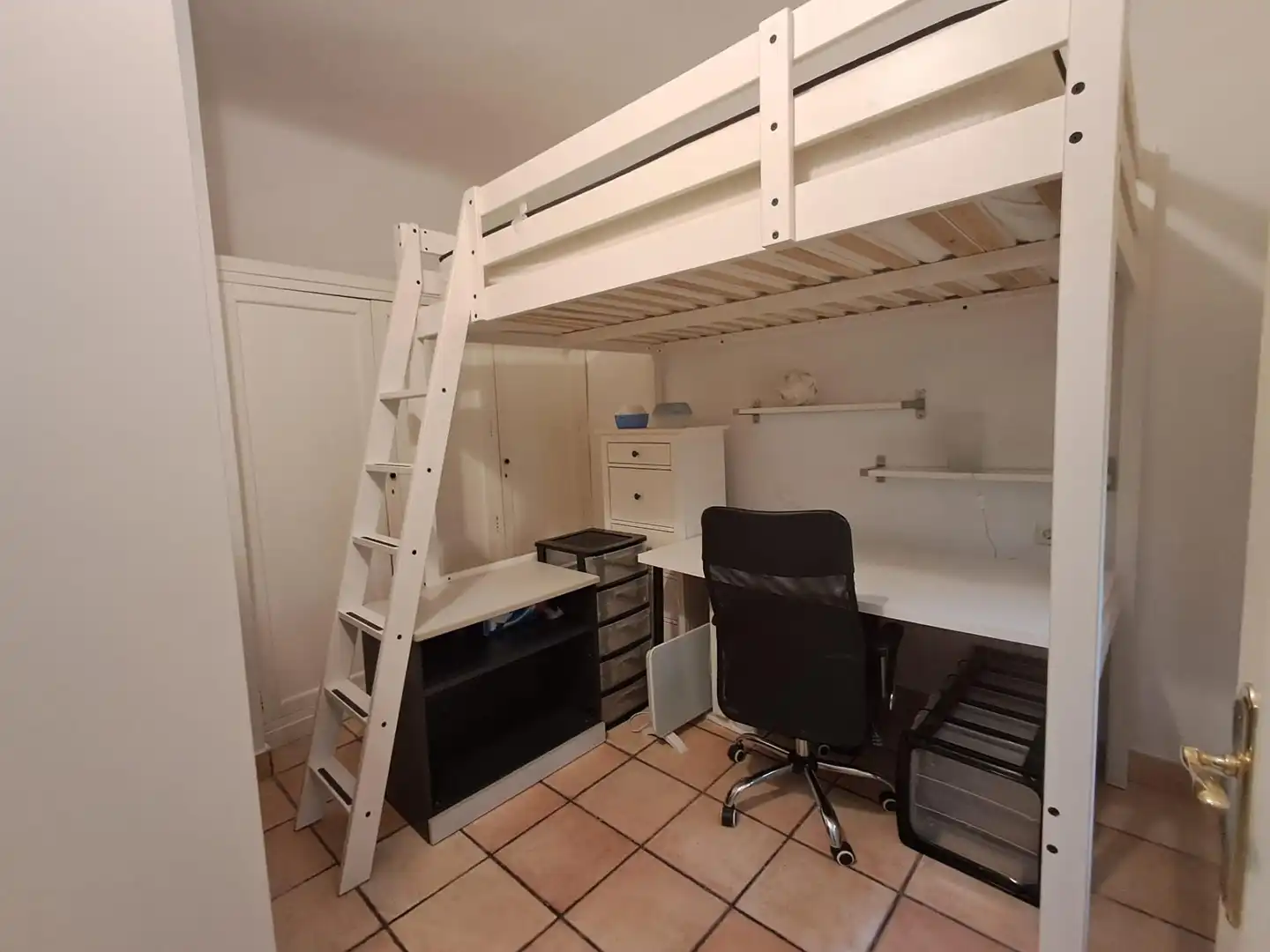 Apartament de lloguer a Calle JUAN MONTALVO, Ciudad Universitaria