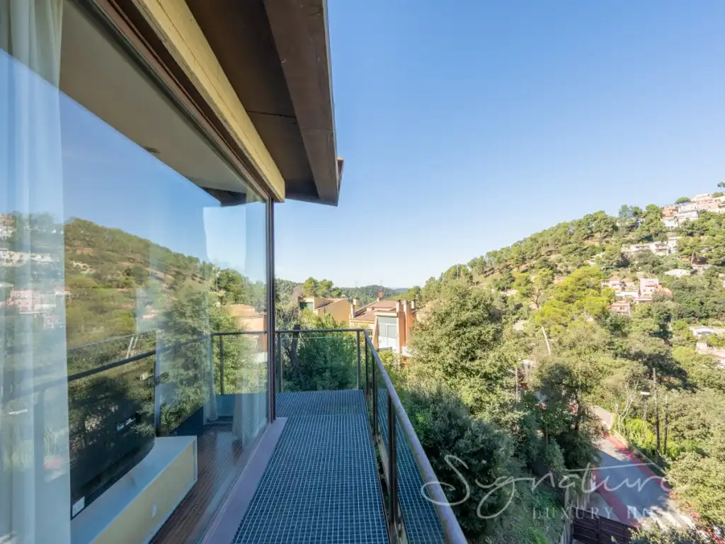 Terrassa de Casa o xalet en venda en Barcelona amb Aire condicionat