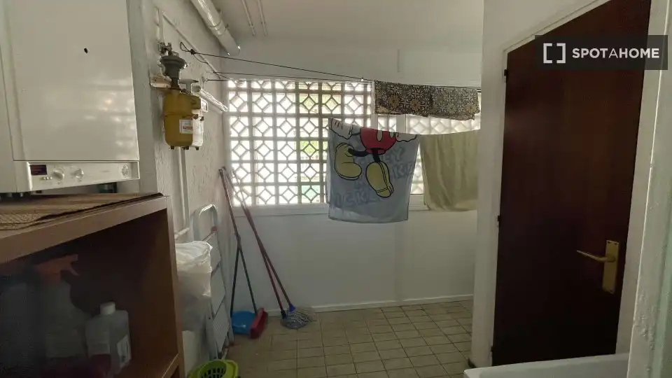 Pis per a compartir en Canet de Mar amb Aire condicionat, Calefacció i Moblat