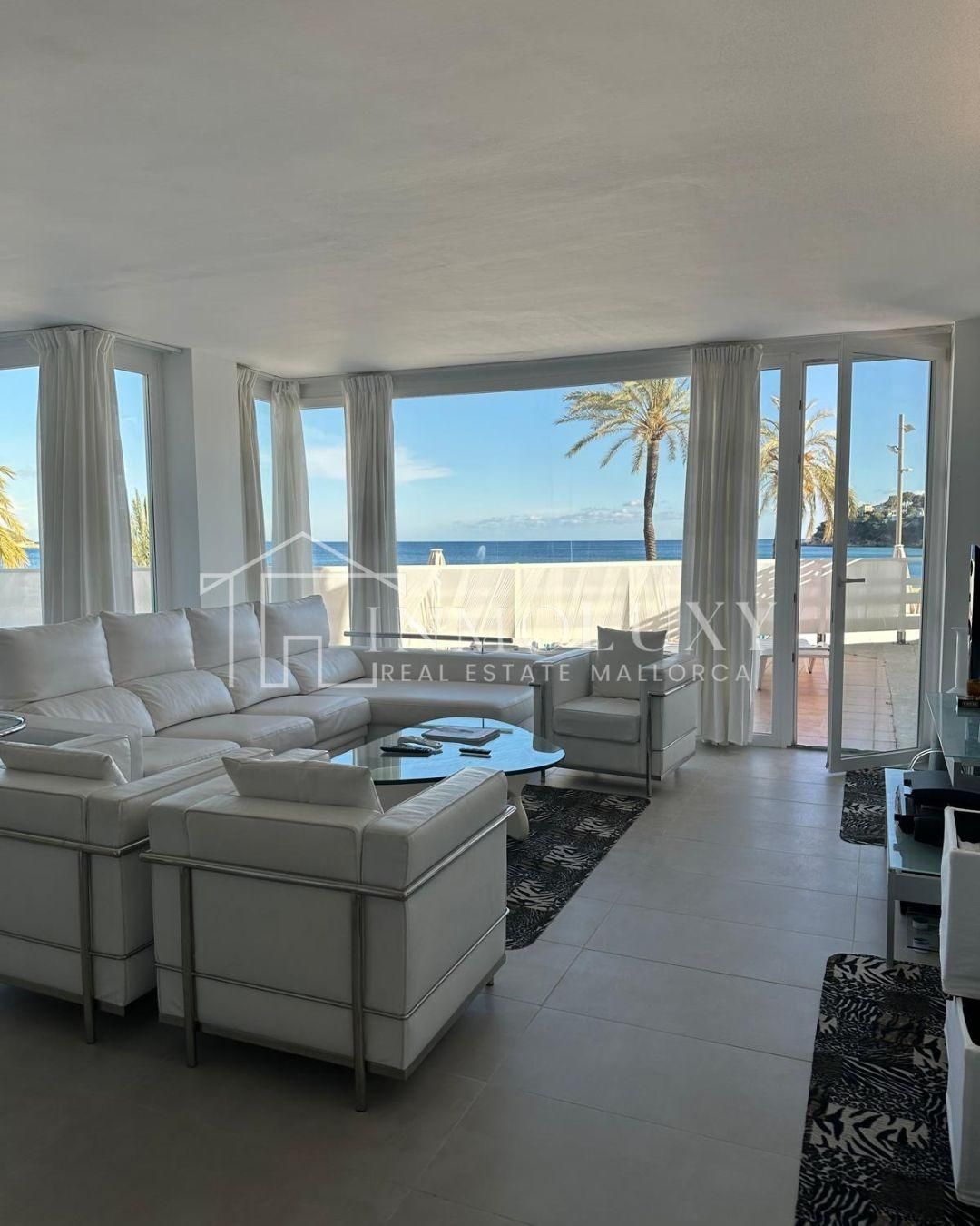 Living room of Flat for sale in Calvià  with Air Conditioner, Heating and Terrace