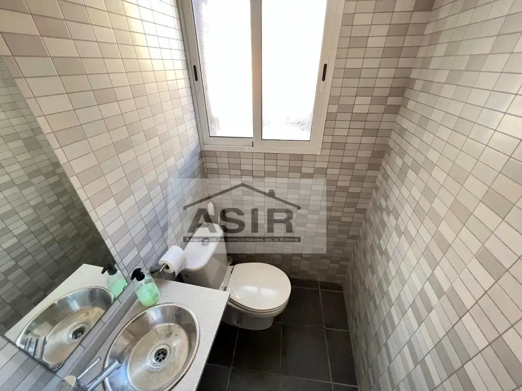 Business premises for sale in Casc Urbà, imagen 7