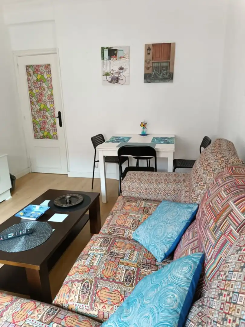 Sala d'estar de Pis en venda en Santander amb Calefacció i Moblat