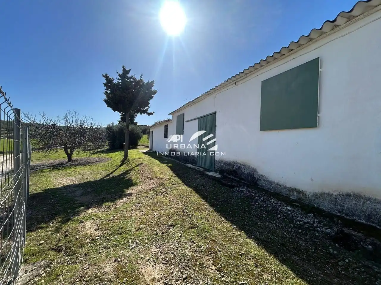 Vista exterior de Residencial en venda en Lucena
