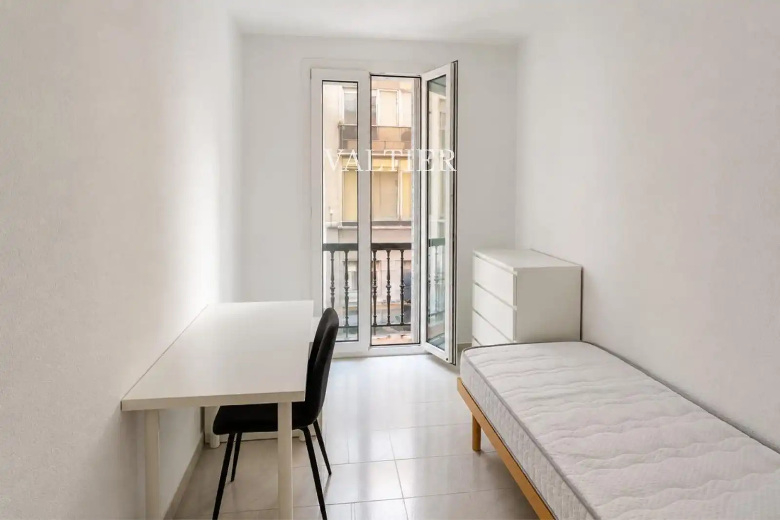 Bedroom of Flat for rent in Madrid