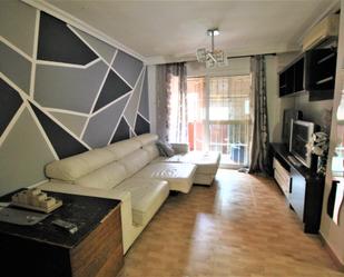 Living room of Flat for sale in  Sevilla Capital  with Air Conditioner and Terrace