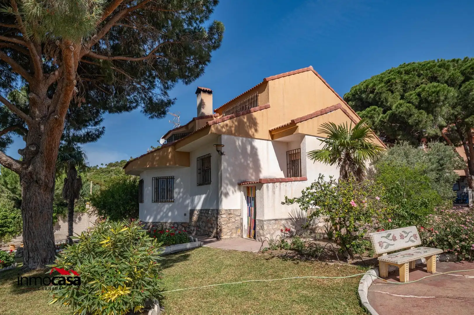 Vista exterior de Casa o chalet en venta en Motril con Aire acondicionado, Terraza y Piscina