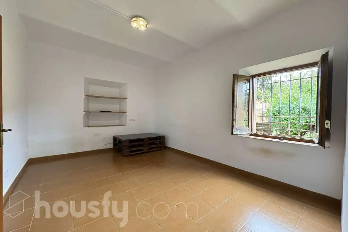 Houses for sale in Avenida Alt emporda, Bàscara