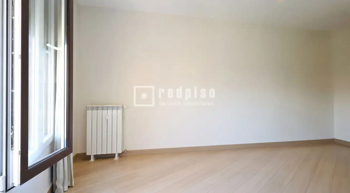 Habitación de Piso de alquiler en Madrid con Aire acondicionado y Calefacción