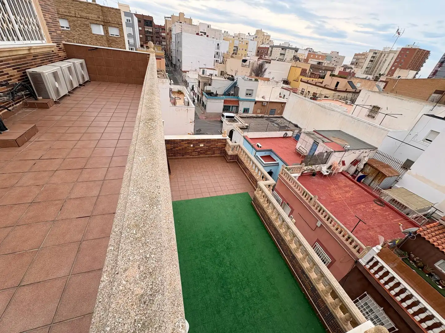 Terrassa de Casa adosada en venda en Almería