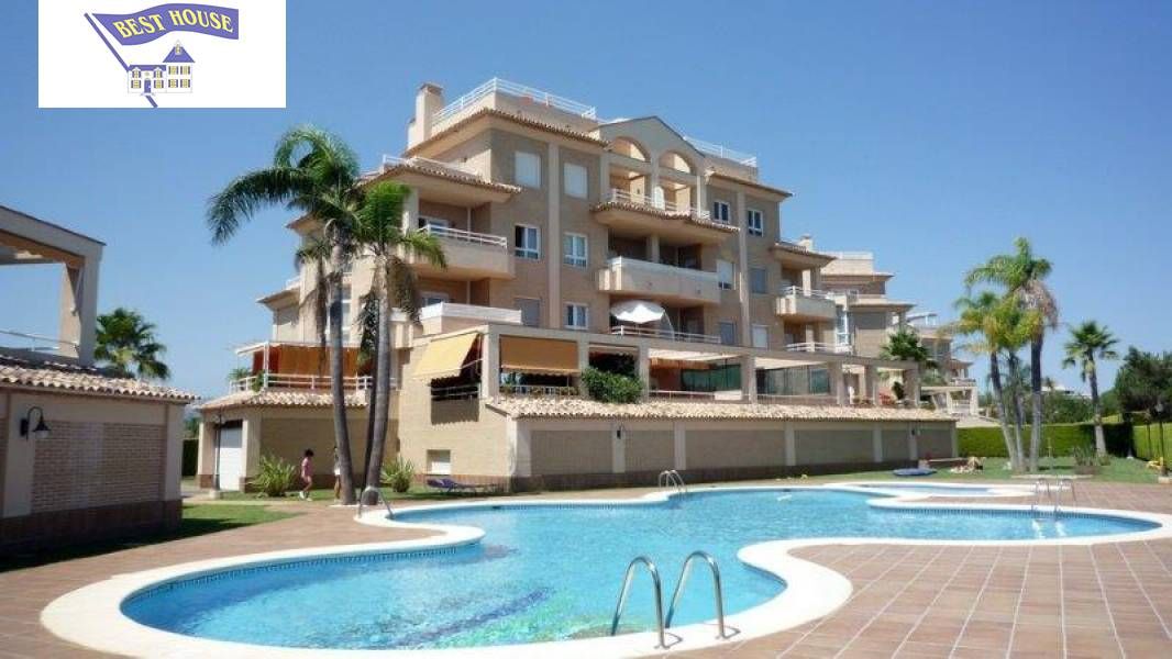 Exterior view of Flat for sale in Oliva  with Air Conditioner, Terrace and Storage room