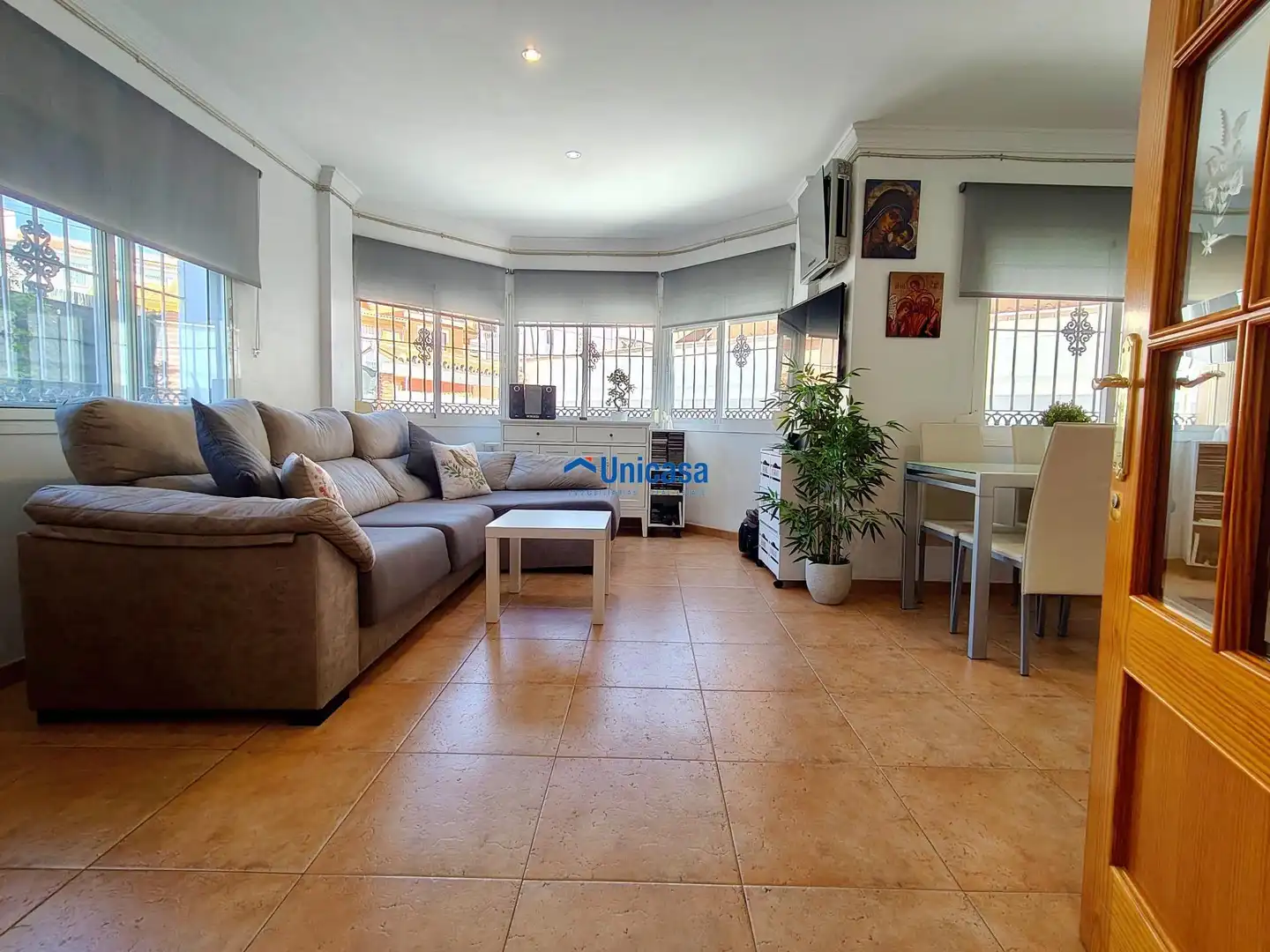 Sala d'estar de Casa adosada en venda en Málaga