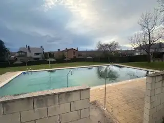 Swimming pool of Houses for sale in Sariegos  with Air Conditioner, Heating and Private garden