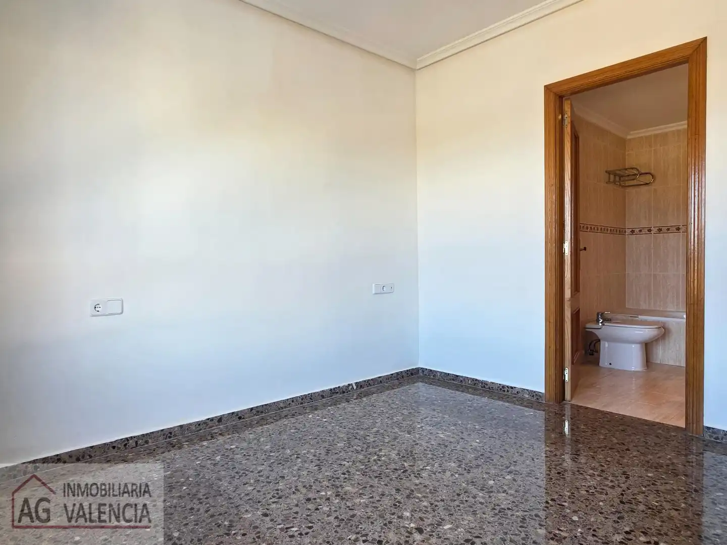 Flat for sale in Emperador, Valencia