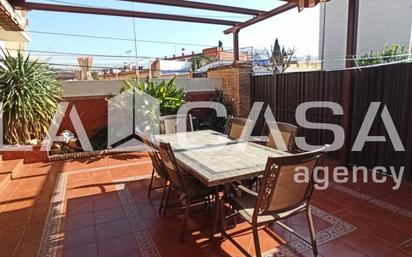 Terrace of Single-family semi-detached for sale in Dos Hermanas  with Terrace and Swimming Pool