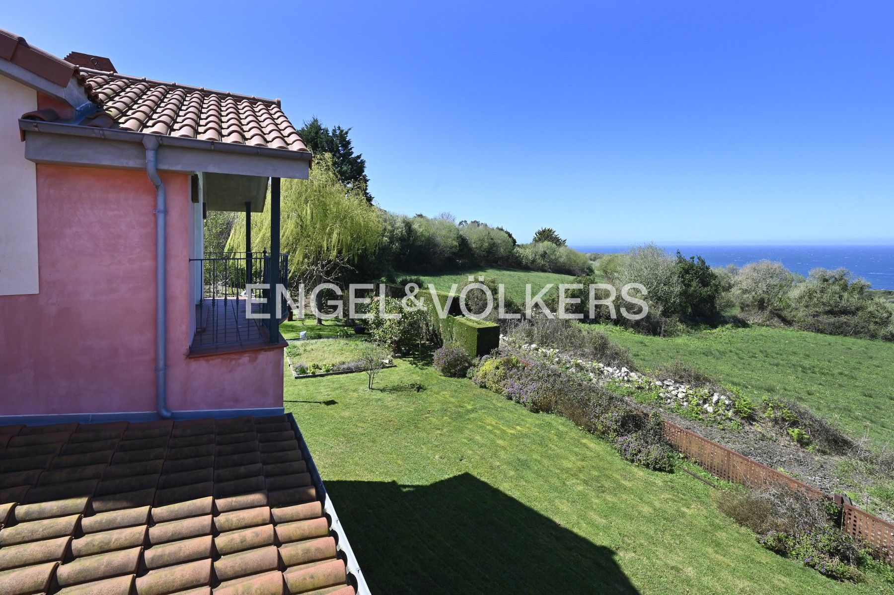 Exterior view of House or chalet for sale in Ruiloba  with Heating, Private garden and Terrace