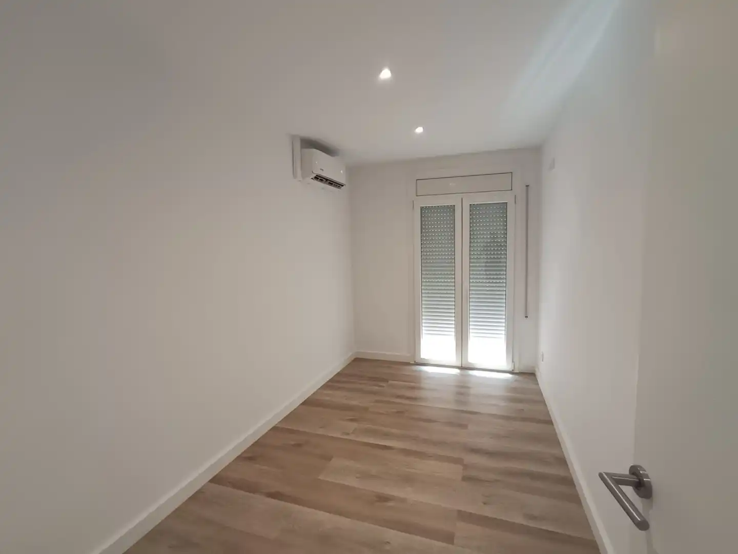 Flat for rent in RIU TERRI, Eixample Sud – Migdia