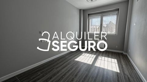 Foto 4 de Piso de alquiler en Menorca, Humanes de Madrid, Madrid