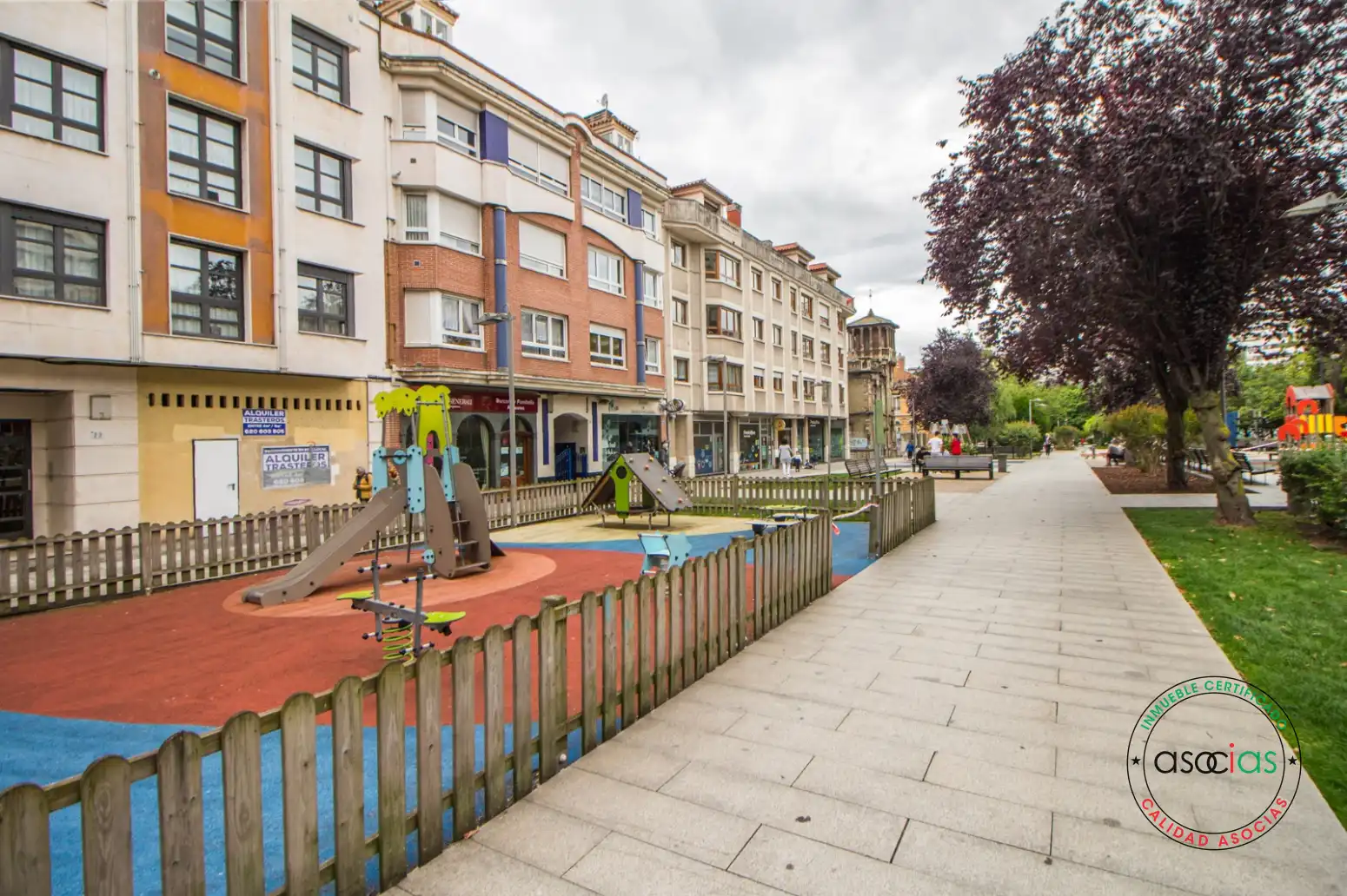 Vista exterior de Pis en venda en Gijón  amb Calefacció i Parquet