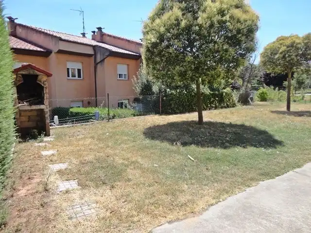 Piso en venta en Salas de los Infantes, imagen 2