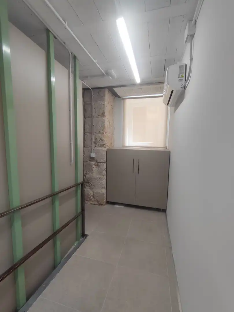 Office for rent in Alcoy / Alcoi  with Air Conditioner, Heating and Furnished