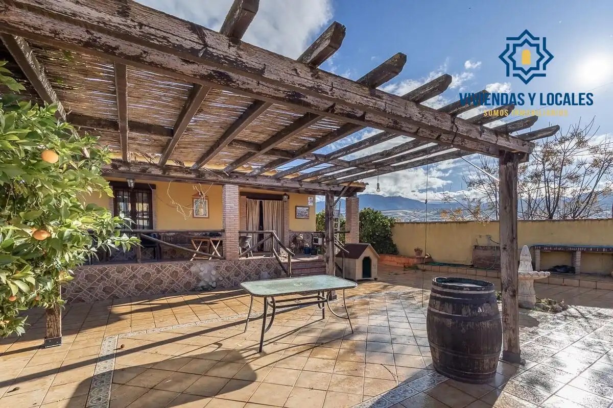 Villa mit Garten zum Verkauf in La Zubia Ciudad, imagen 2