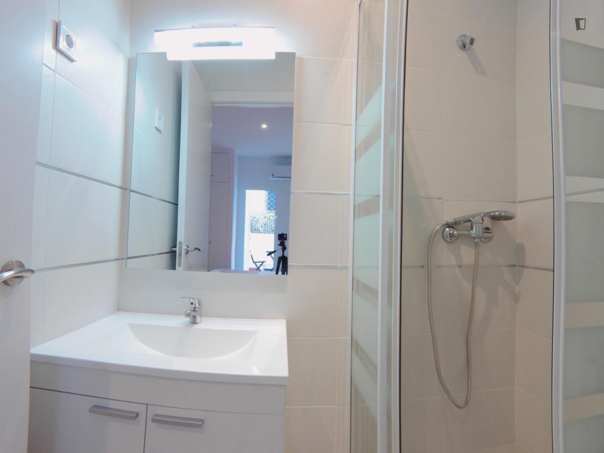 Estudi de lloguer a Zofio