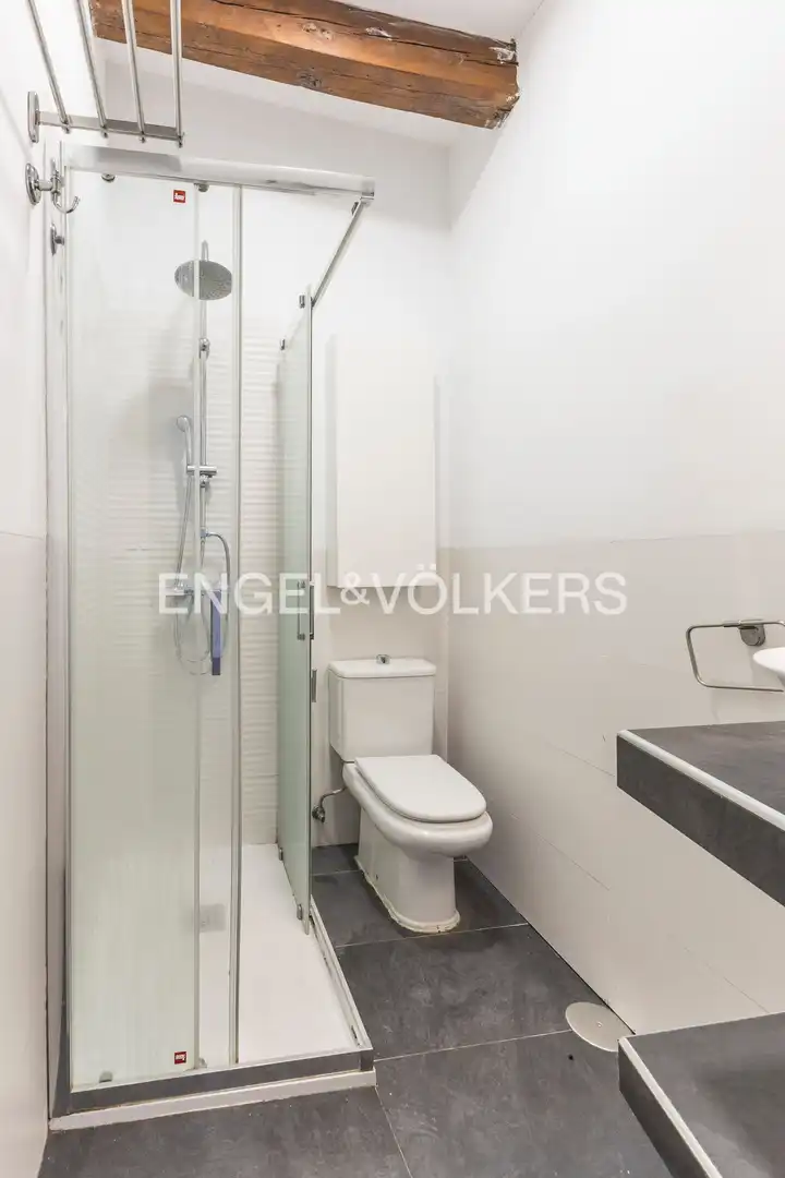 Baño de Piso en venta en Madrid con Calefacción