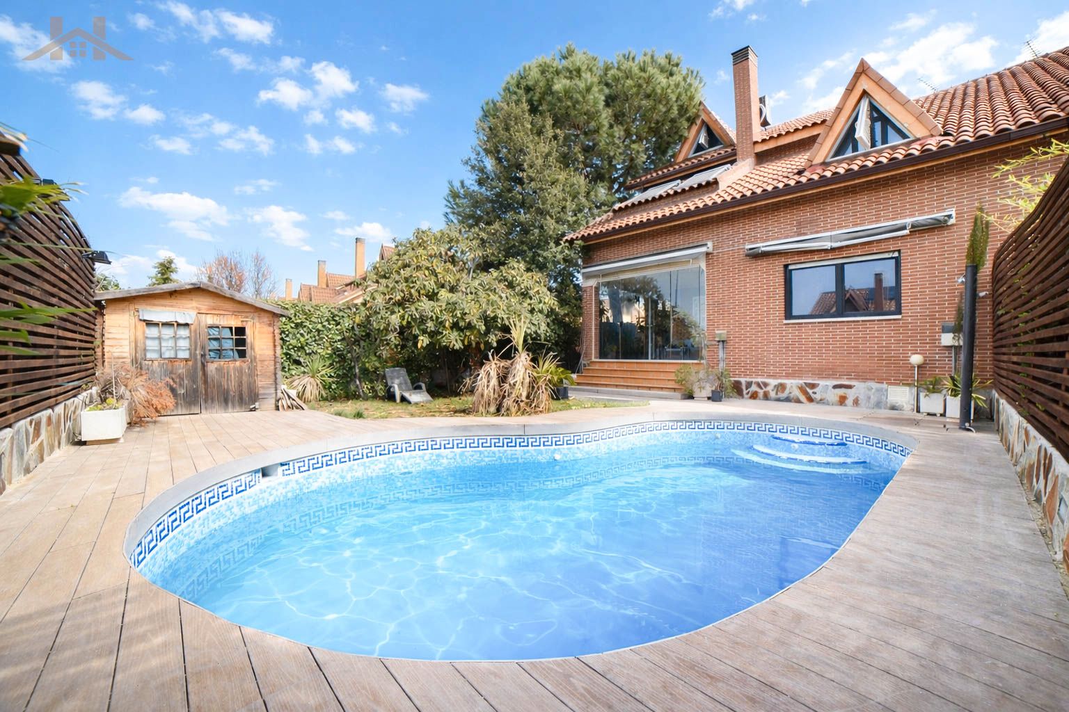 Piscina de Casa adosada en venda en Rivas-Vaciamadrid amb Aire condicionat, Calefacció i Jardí privat