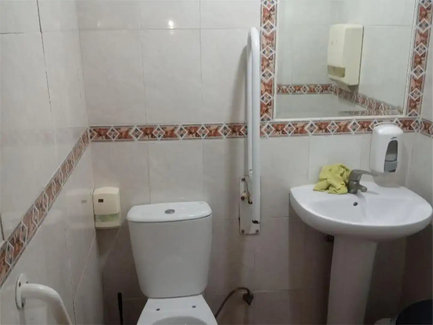 Bany de Local de lloguer en Pulpí