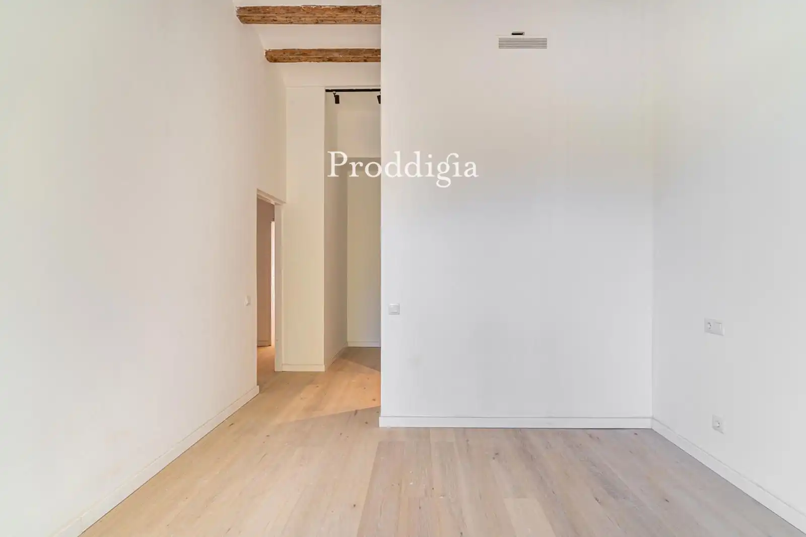 Dúplex en venta en Barcelona con Aire acondicionado, Calefacción y Terraza