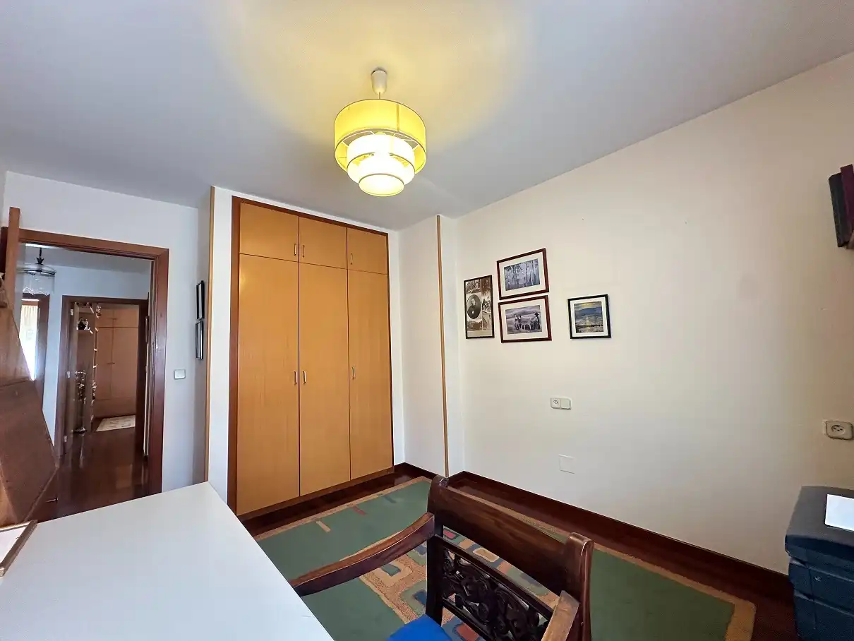 Casa o chalet en venta en Santiago de Compostela  con Calefacción, Jardín privado y Parquet