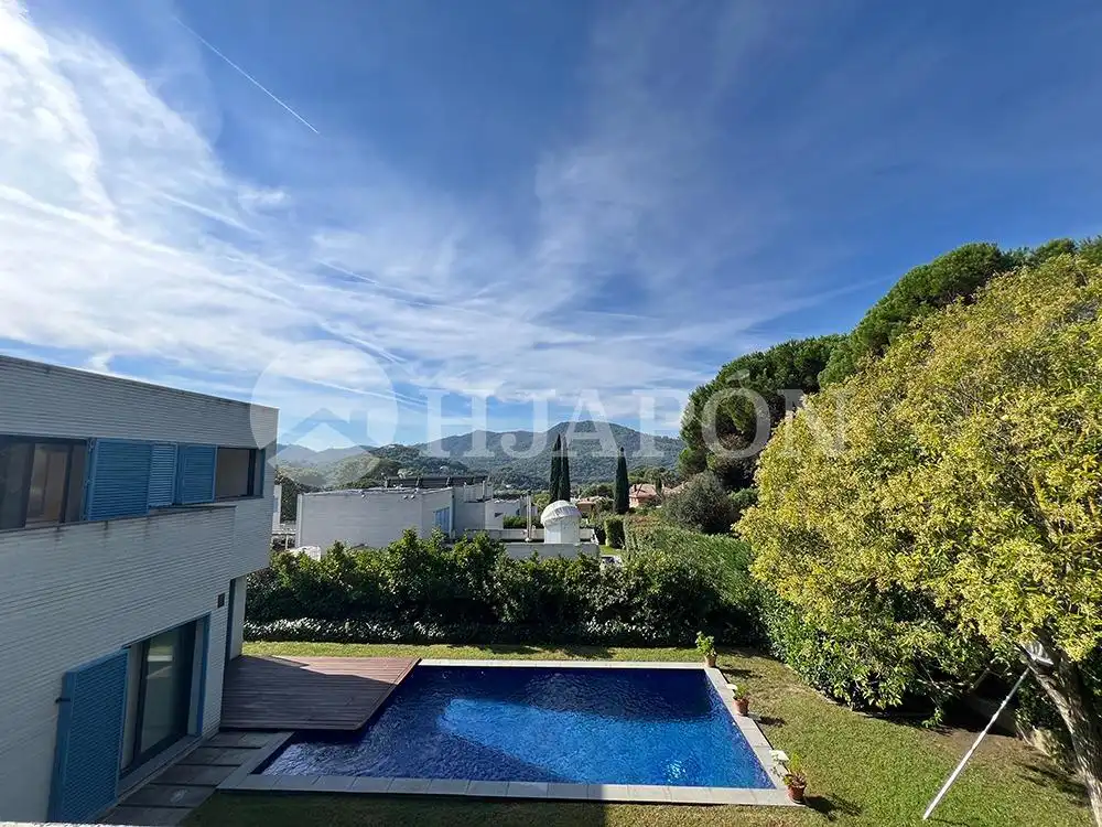 Detached homes for sale in Vallromanes, Barcelona