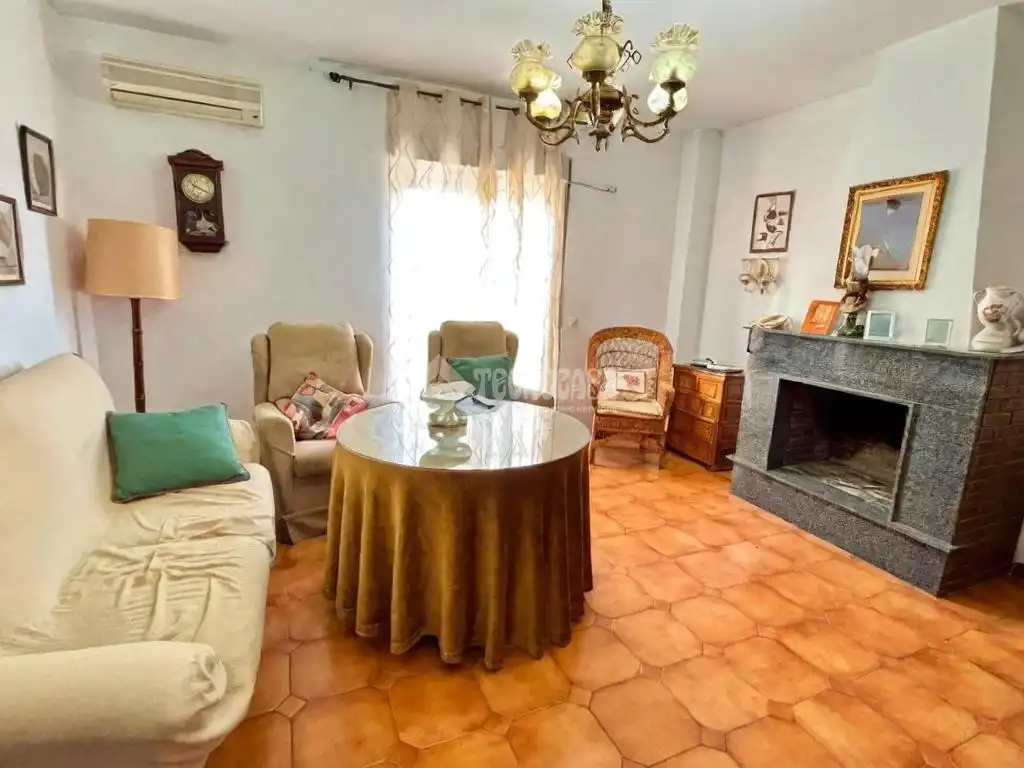 Flat with terrace for sale in C. Tarifa, imagen 2