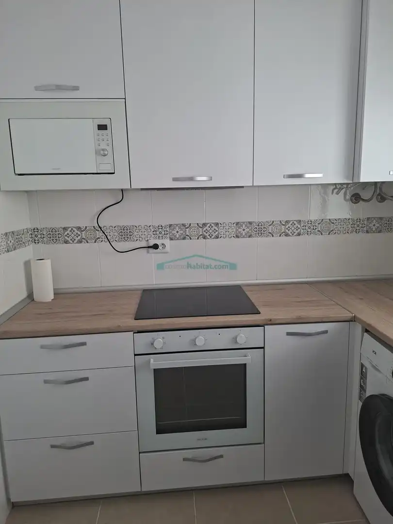 Cocina de Apartamento de alquiler en Dénia con Aire acondicionado, Calefacción y Amueblado