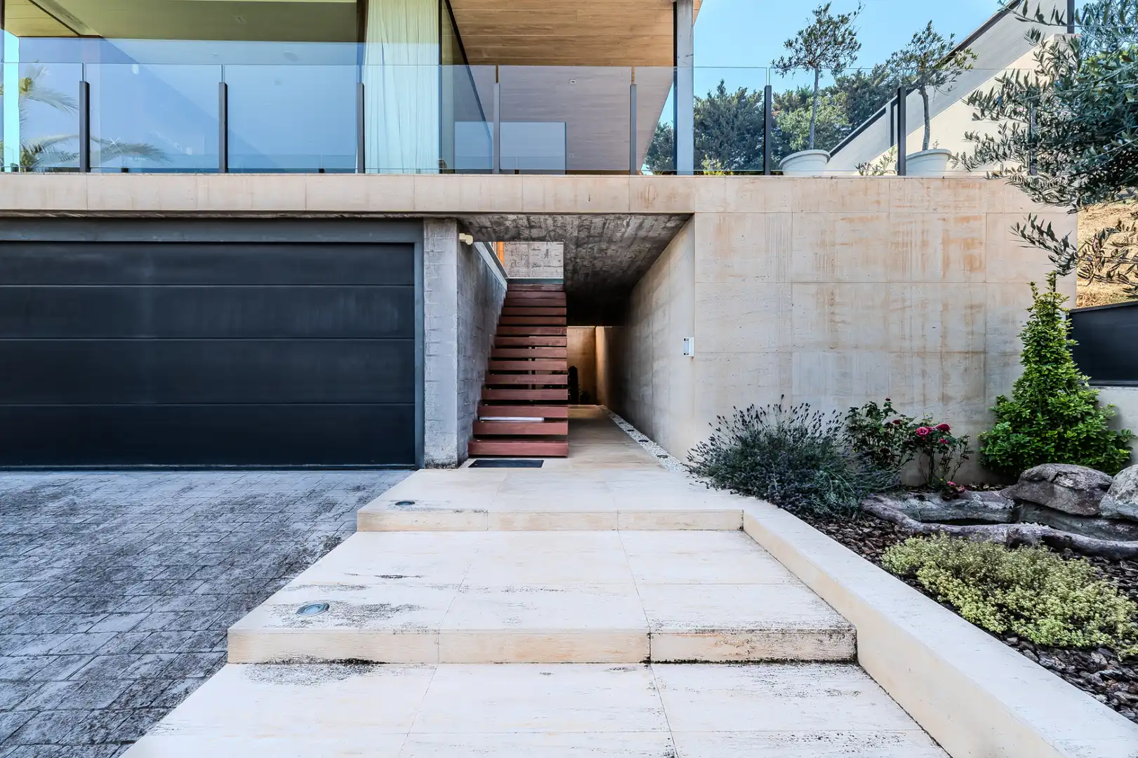 Vista exterior de Casa o xalet en venda en Tàrrega amb Aire condicionat, Jardí privat i Terrassa