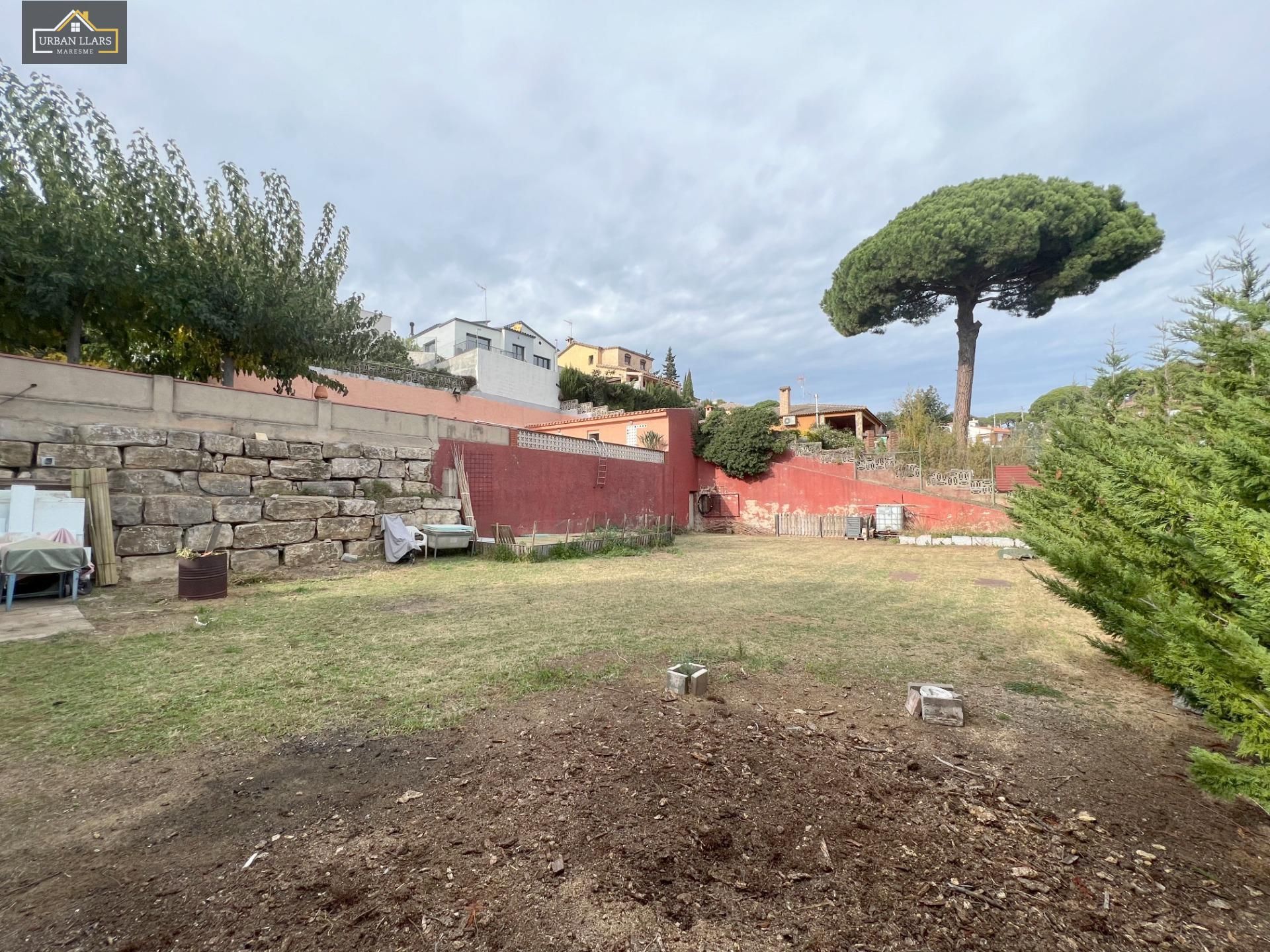 Garden of Residential for sale in Dosrius